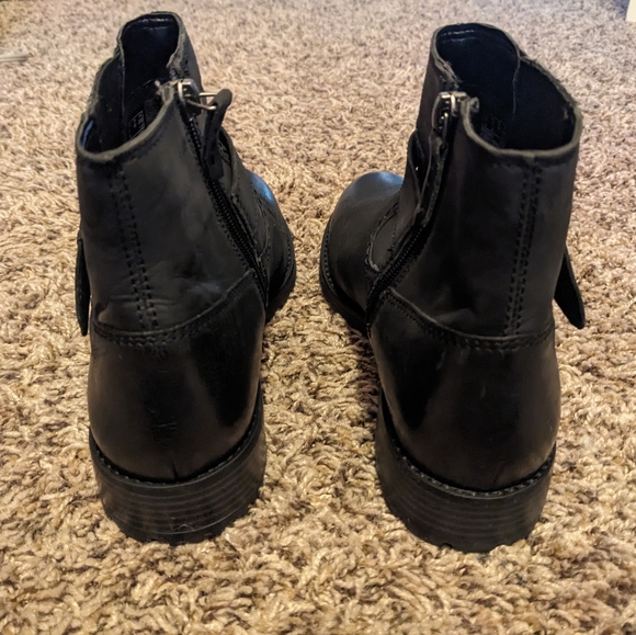 Clarks Women's Clarkwell Strap Boots - Picture 6 of 10